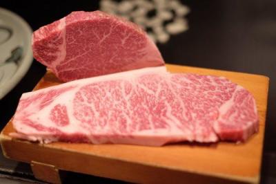 KOBE STRIPLOIN - THĂN NGOẠI BÒ KOBE NHẬT BẢN STEAK